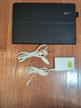 Acer Aspire P3-171 Tablet Touchscreen 4gb Ram with Power Block